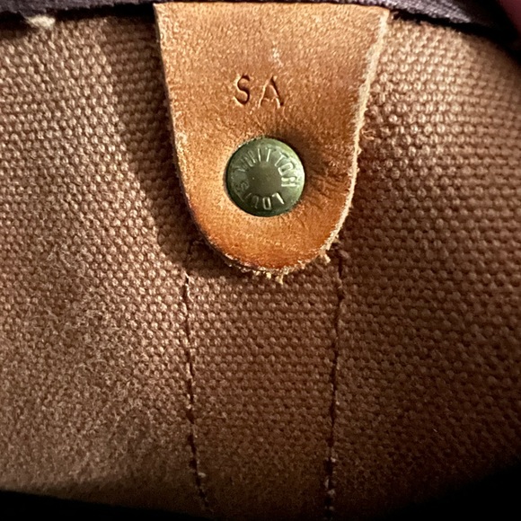 Louis Vuitton Keepall (Duffle bag) 834SA - Picture 10 of 12